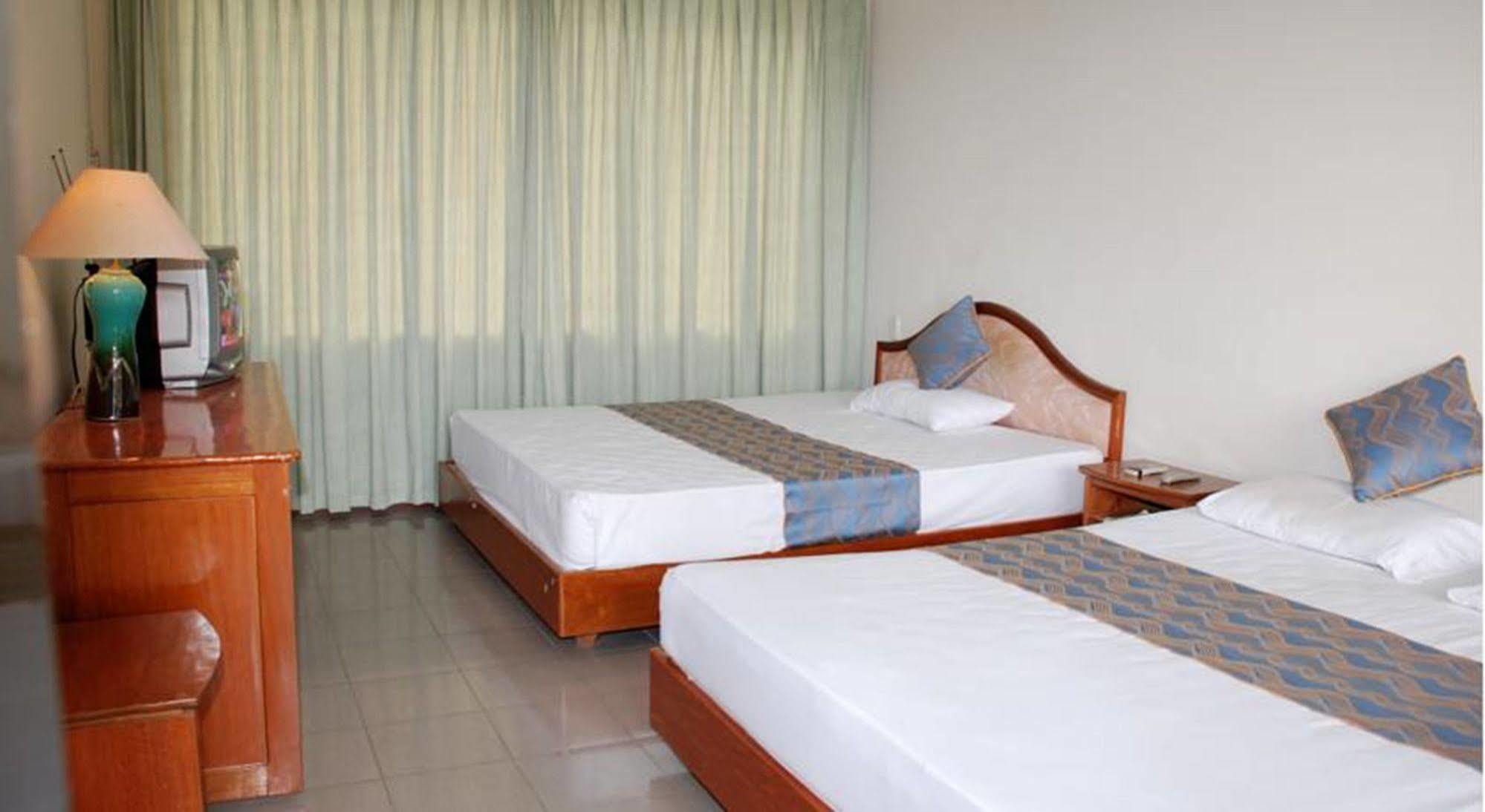 Ngu Binh Hue Hotel Exterior foto